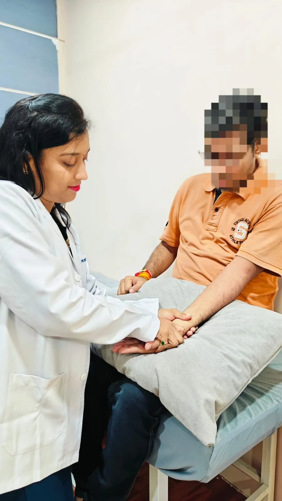 Patient care at Dr. Preeti's Physio Care physiotherapy clinic, Indore